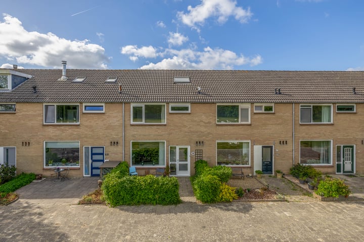 Photo of property Haagwinde 54, Hellevoetsluis