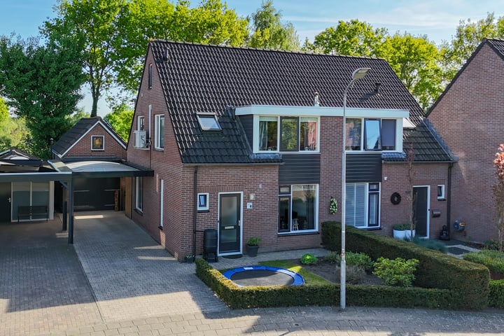 Haalstede 27 in Vaassen