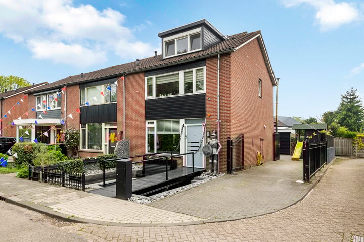 Haardijk 2 in Zoelmond