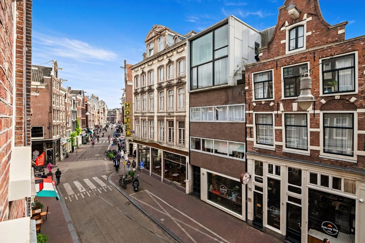 Photo of property Haarlemmerstraat 56B, Amsterdam
