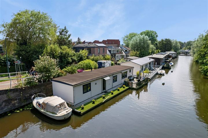 Haarlemmertrekvaart 206 in Oegstgeest