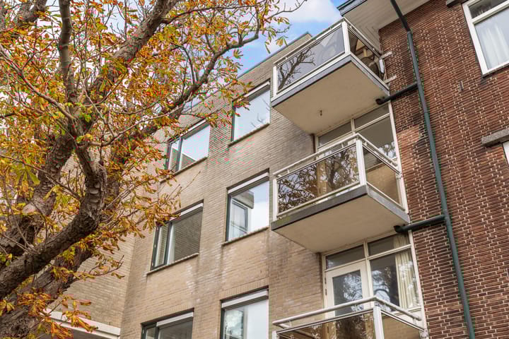 Haarlemmerweg 1E in Leiden