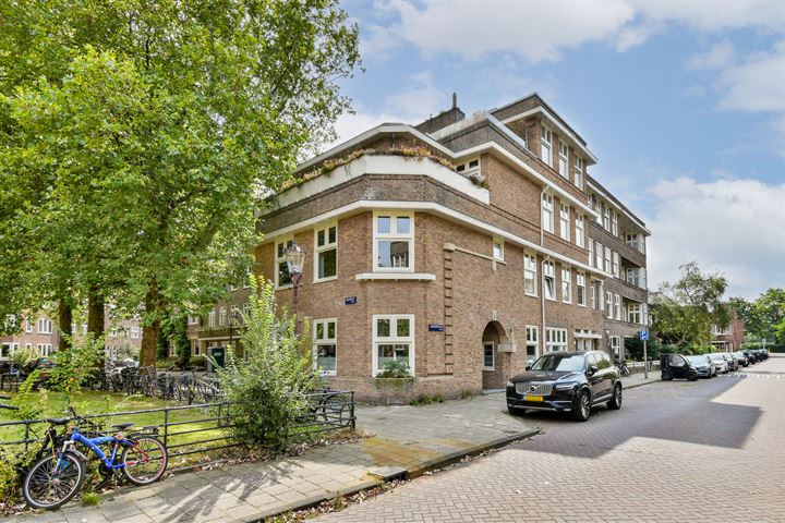 Hacquartstraat 1 in Amsterdam