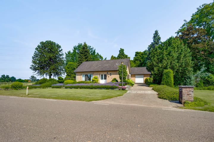 Photo of property Haelenerweg 17, Buggenum