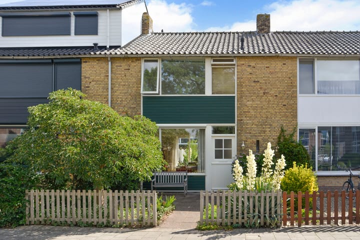 Photo of property Hagedoornstraat 14, Nieuwkoop