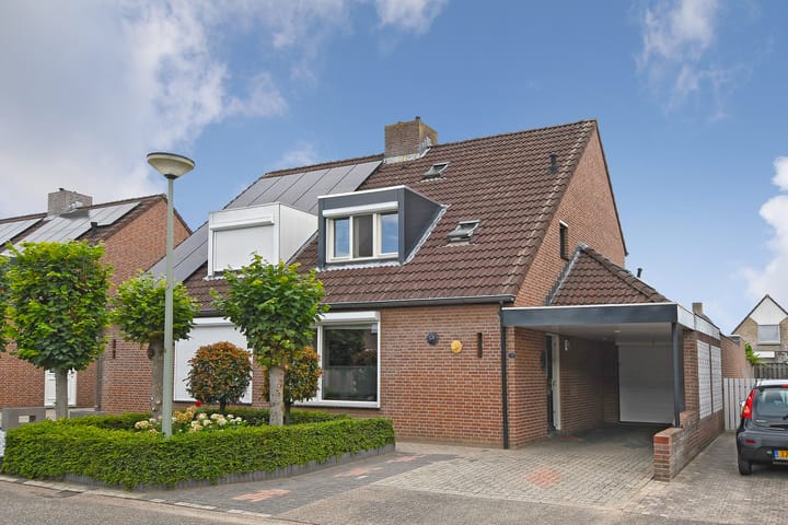Photo of property Hageldor 23, Nederweert