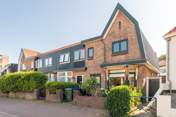Hagelingerweg 4 in Santpoort-Noord