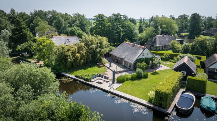 Photo of property Hagenbroekweg 33, Ossenzijl