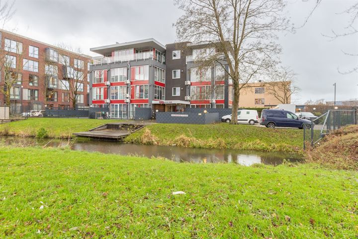 Halverwege 41 in Alphen aan den Rijn