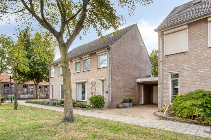 Photo of property Hannie Schaftplantsoen 41, Oss