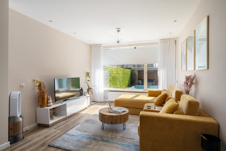Photo of property Hanrathstraat 22, Rotterdam