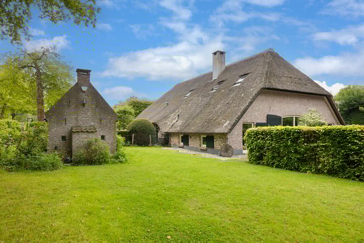 Photo of property Harderwijkerweg 397, Hulshorst
