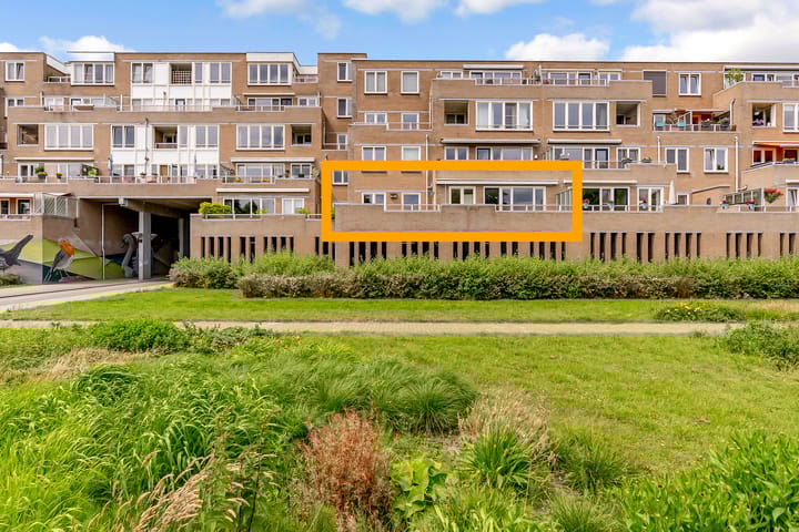 Harderwijkoever 108 in Almere Foto