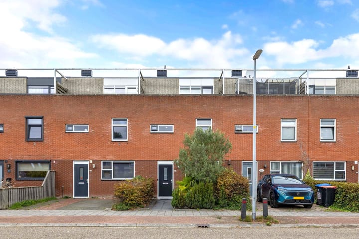 Harderwijkstraat 124, Lelystad Photo of property Harderwijkstraat 124, Lelystad