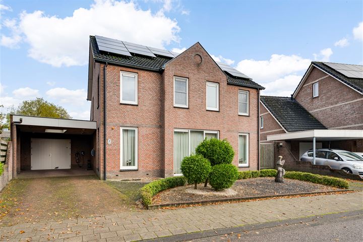 Harrie Carisstraat 1 in Nederweert