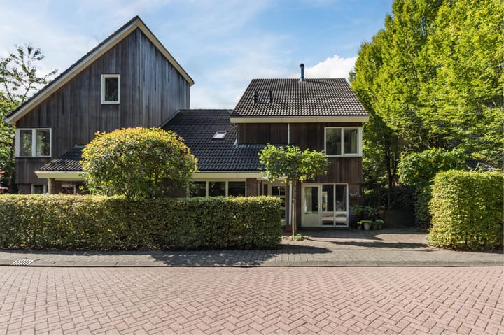 Hartenveld 13 in Almere