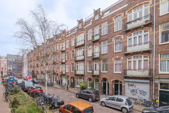 Hasebroekstraat 25-H in Amsterdam photo