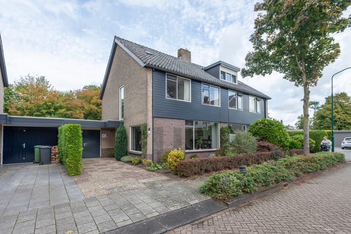 Photo of property Hasselaarlaan 62, Eemnes