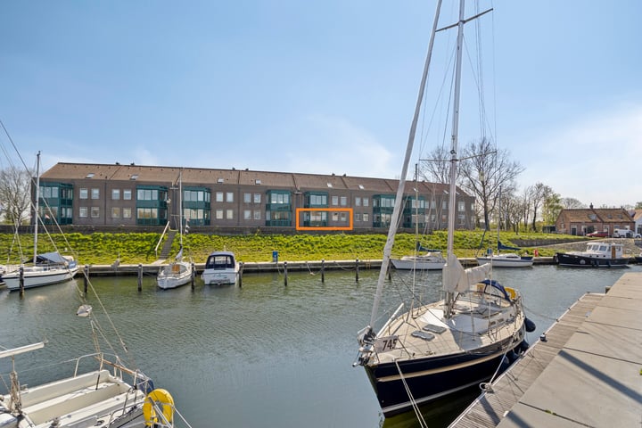 Haven Zuidzijde 31 in Brouwershaven
