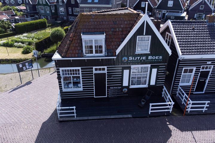 Havenbuurt 19C in Marken