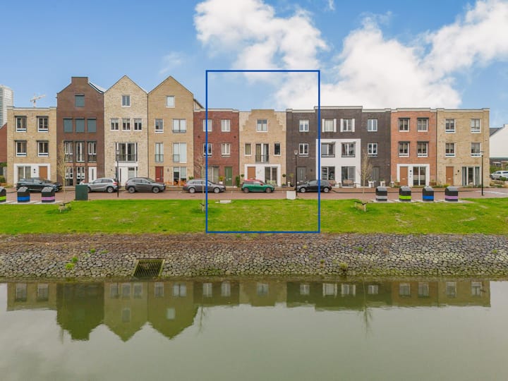 Photo of property Havenkade 42, Spijkenisse