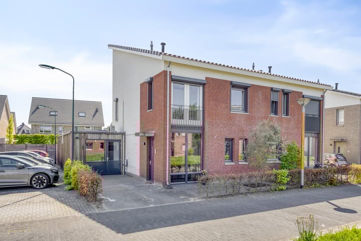 Photo of property Havikskruid 26, Berghem