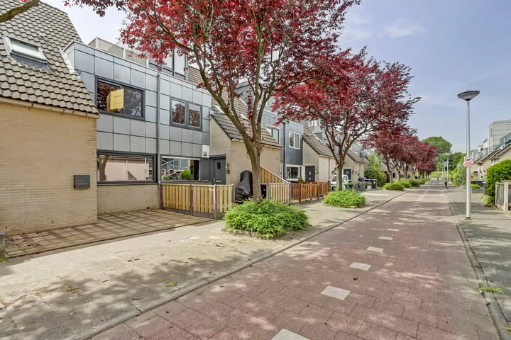 Foto van woning Haya van Someren-Downerpad 11, Spijkenisse