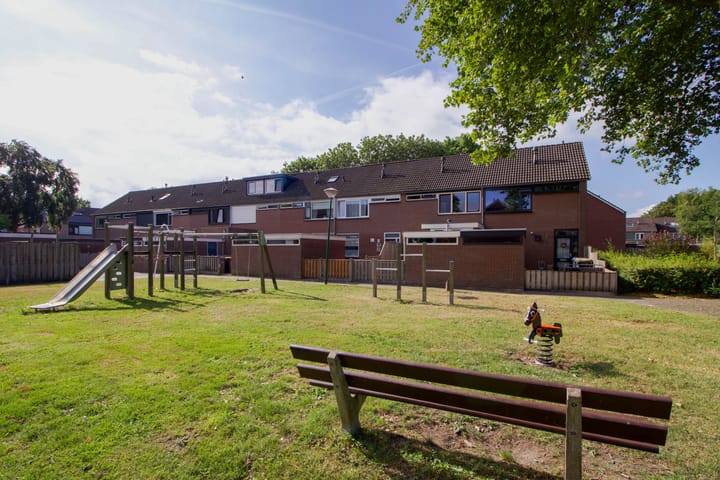 Haydnplantsoen 51 in Bunschoten-Spakenburg foto