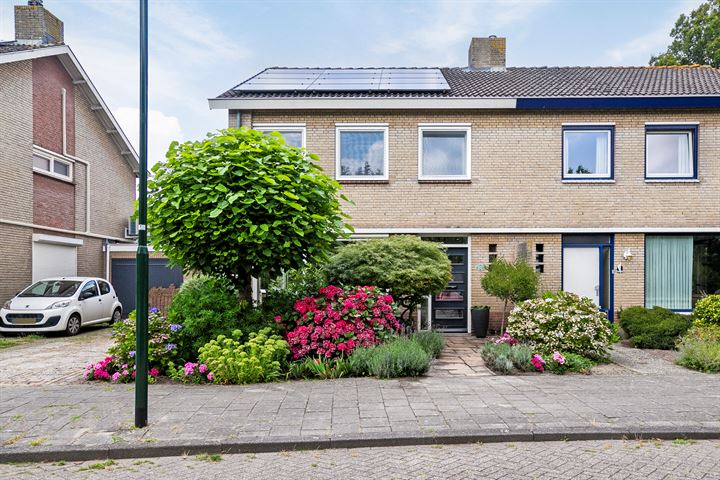 Haydnstraat 4 in Raamsdonksveer