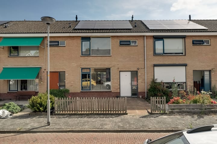 Photo of property Hazelaarshof 17, Enkhuizen