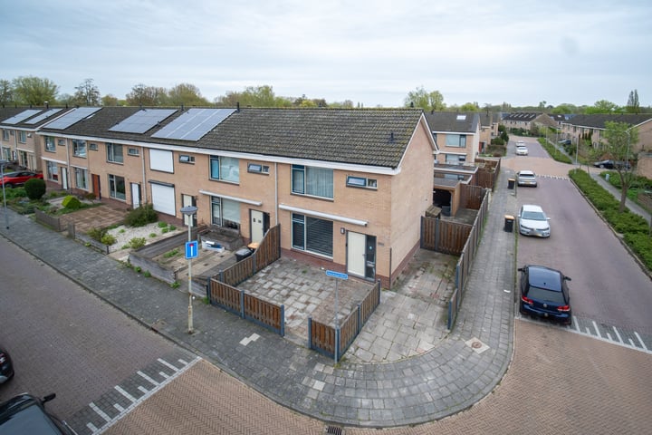 Hazelaarshof 23 in Enkhuizen