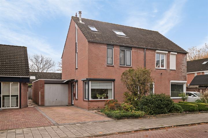 Hazelaarstraat 4 in 's-Gravenpolder