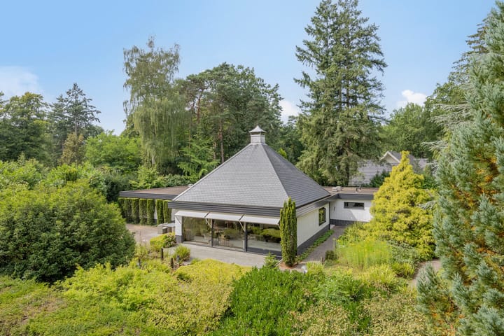 Photo of property Hazeloop 4, Gorssel