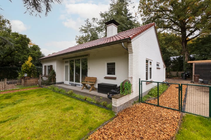 Photo of property Heelsumseweg 51, Bennekom