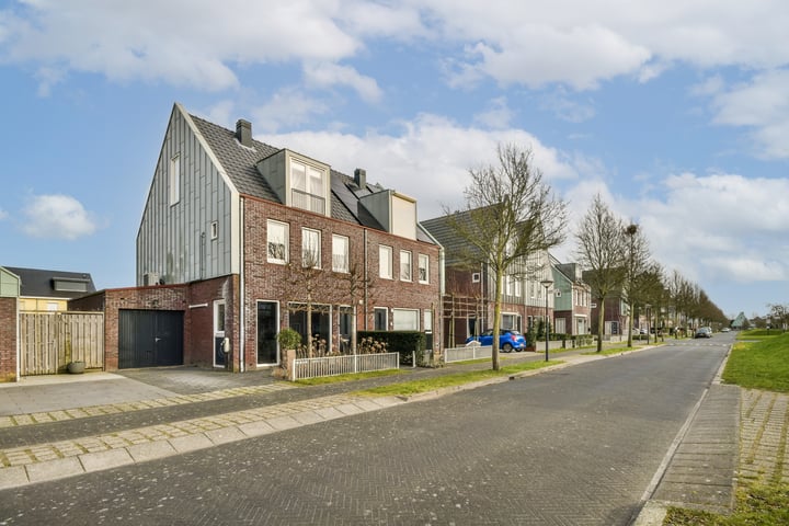 Heemraad 24 in Zwaag