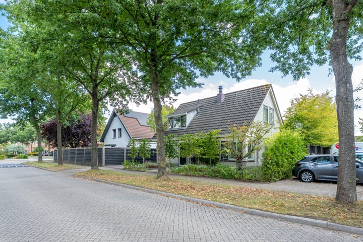 Heemraadserf 13 in Houten