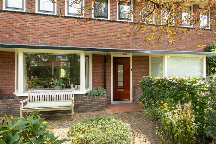 Photo of property Heemskerklaan 5, Naarden