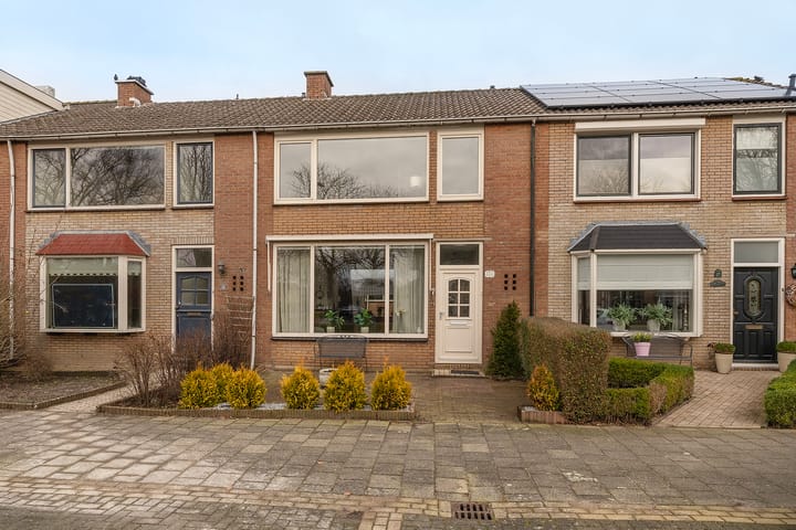 Heemstedesingel 18 in Bunschoten-Spakenburg