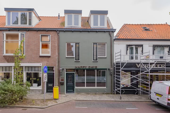 Photo of property Heereweg 153A, Lisse