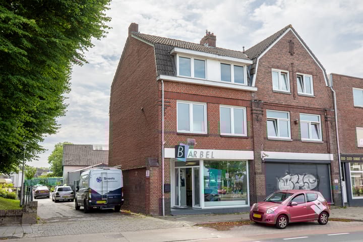 Heerlerbaan 162 in Heerlen photo