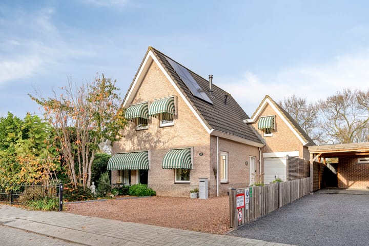 Heersdijk 97 in Hoogvliet Rotterdam