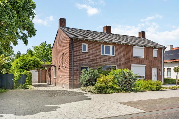Heerweg 54 in Echt foto