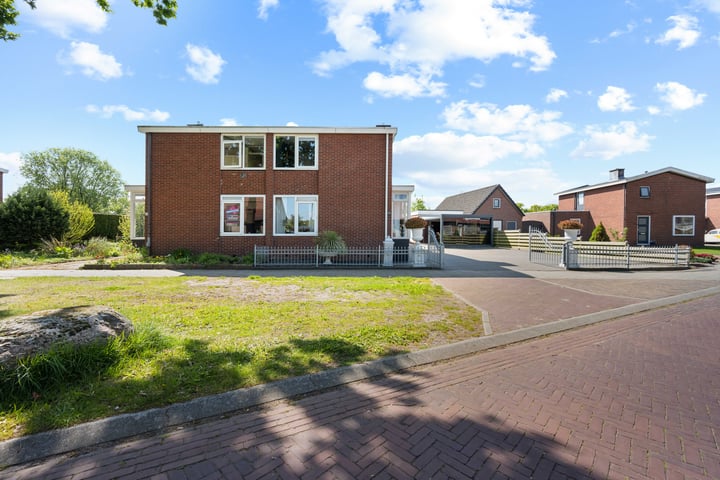 Heidebloemstraat 14 in Erica