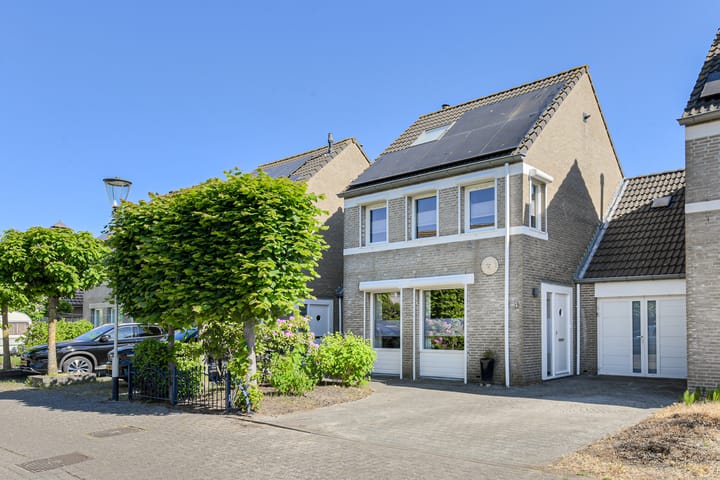Heideveen 4 in Breda foto