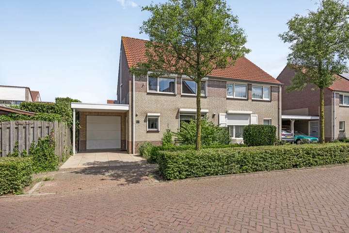 Heiheuvel 30 in Schaijk