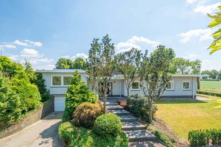Photo of property Heilig Kruisstraat 79, Grevenbicht