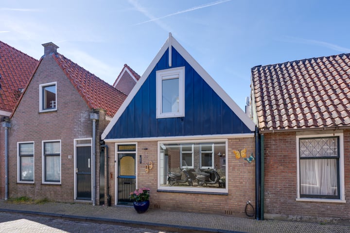 Hein Tuijpstraat 21 in Volendam