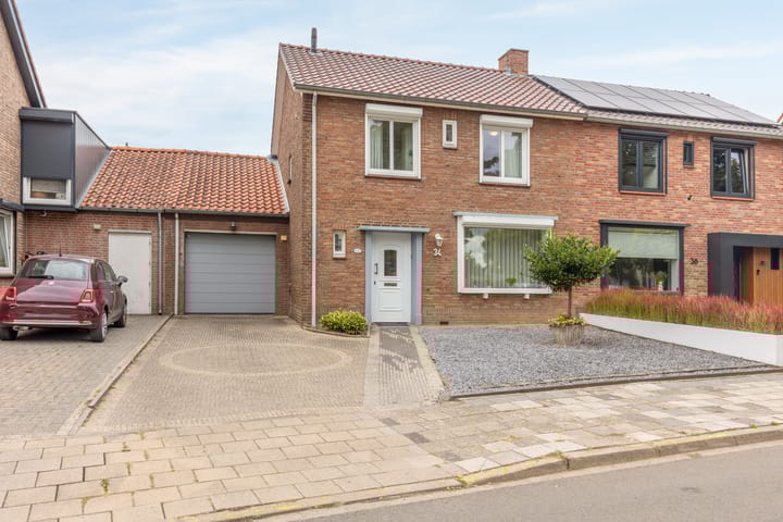 Photo of property Heinseweg 34, Sittard