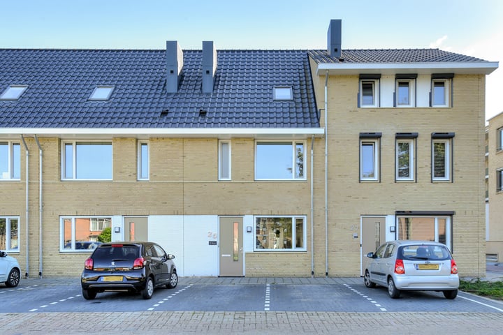 Photo of property Heinsiusstraat 25, Oosterhout