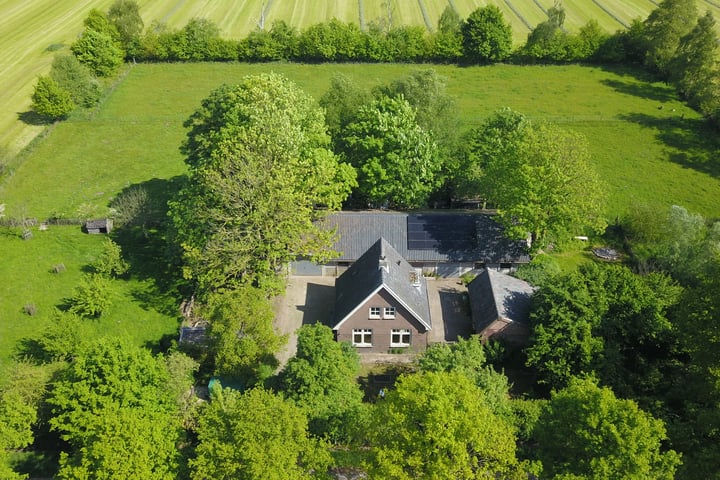 Heisterboomsdijk 12 in Halle